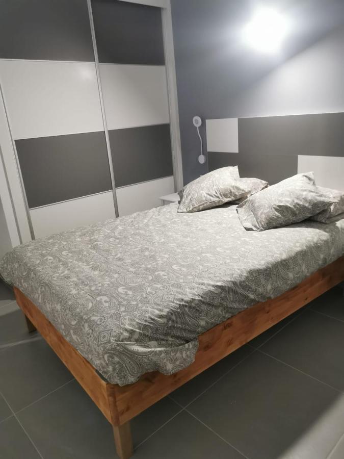 Amplio Duplex Apartment Tamaimo Bagian luar foto